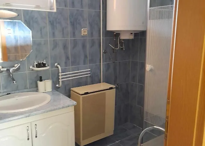 Апартаменты B18 *